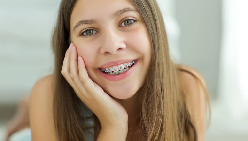 3-ways-you-can-straighten-your-teeth